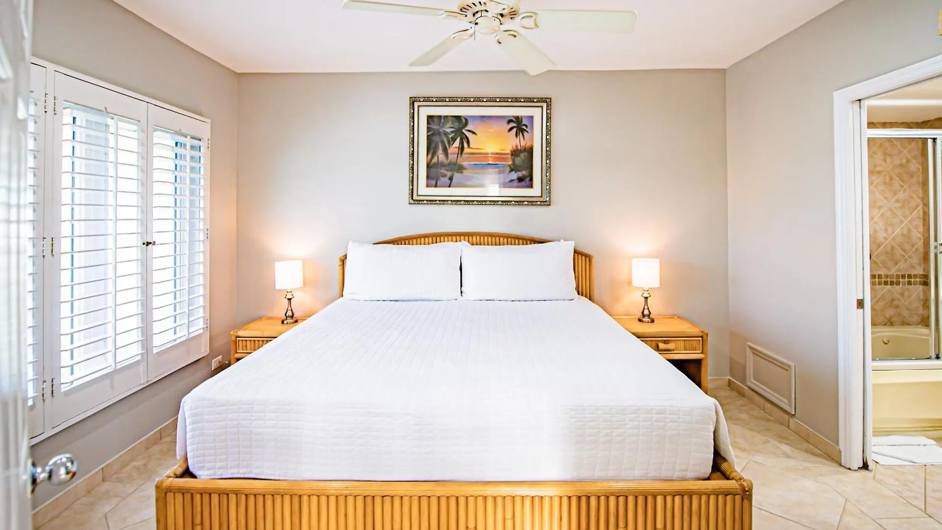 Aparthotel Seven Mile Beach Resort George Town