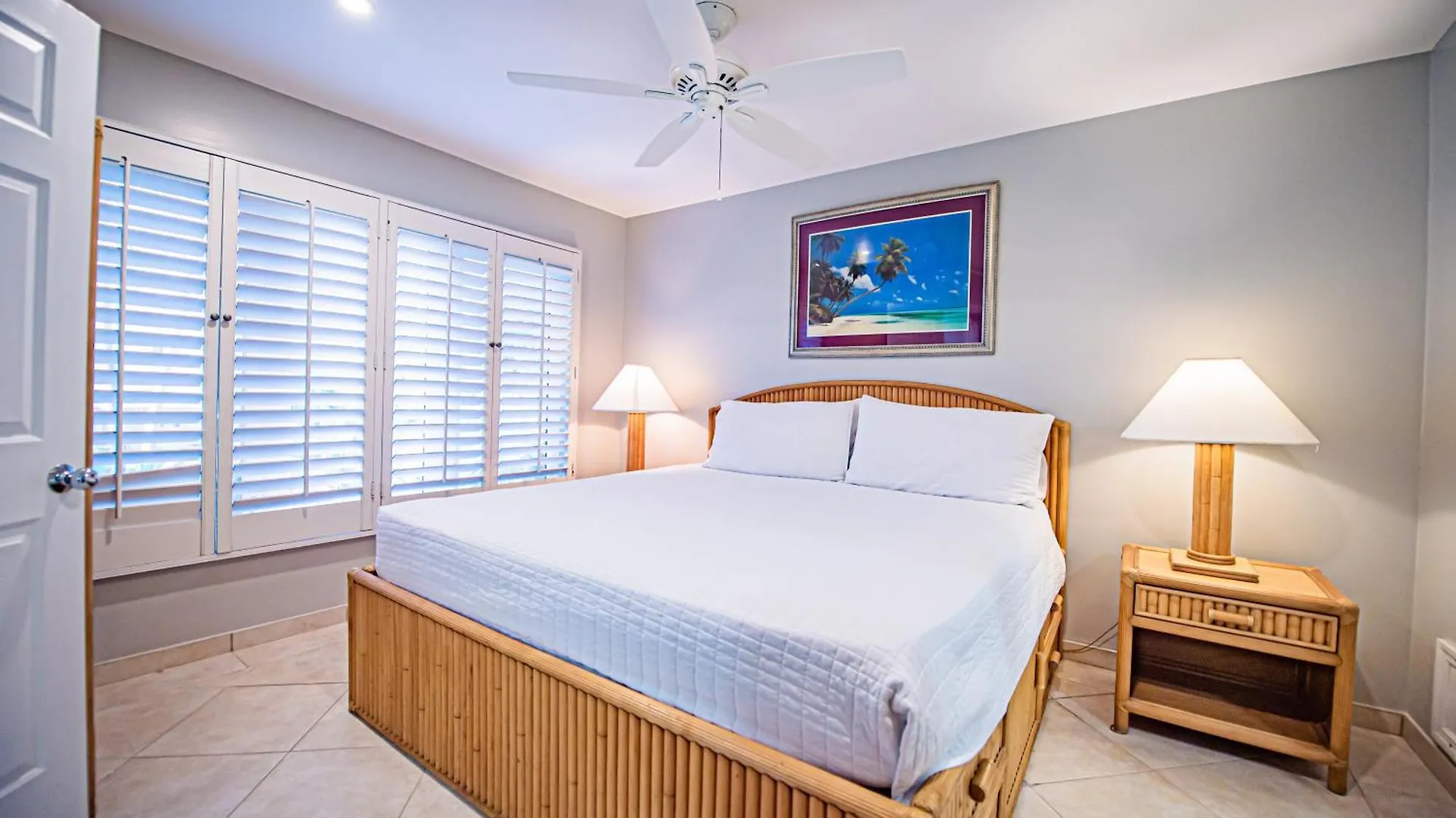 Seven Mile Beach Resort George Town 3*,  Cayman Islands