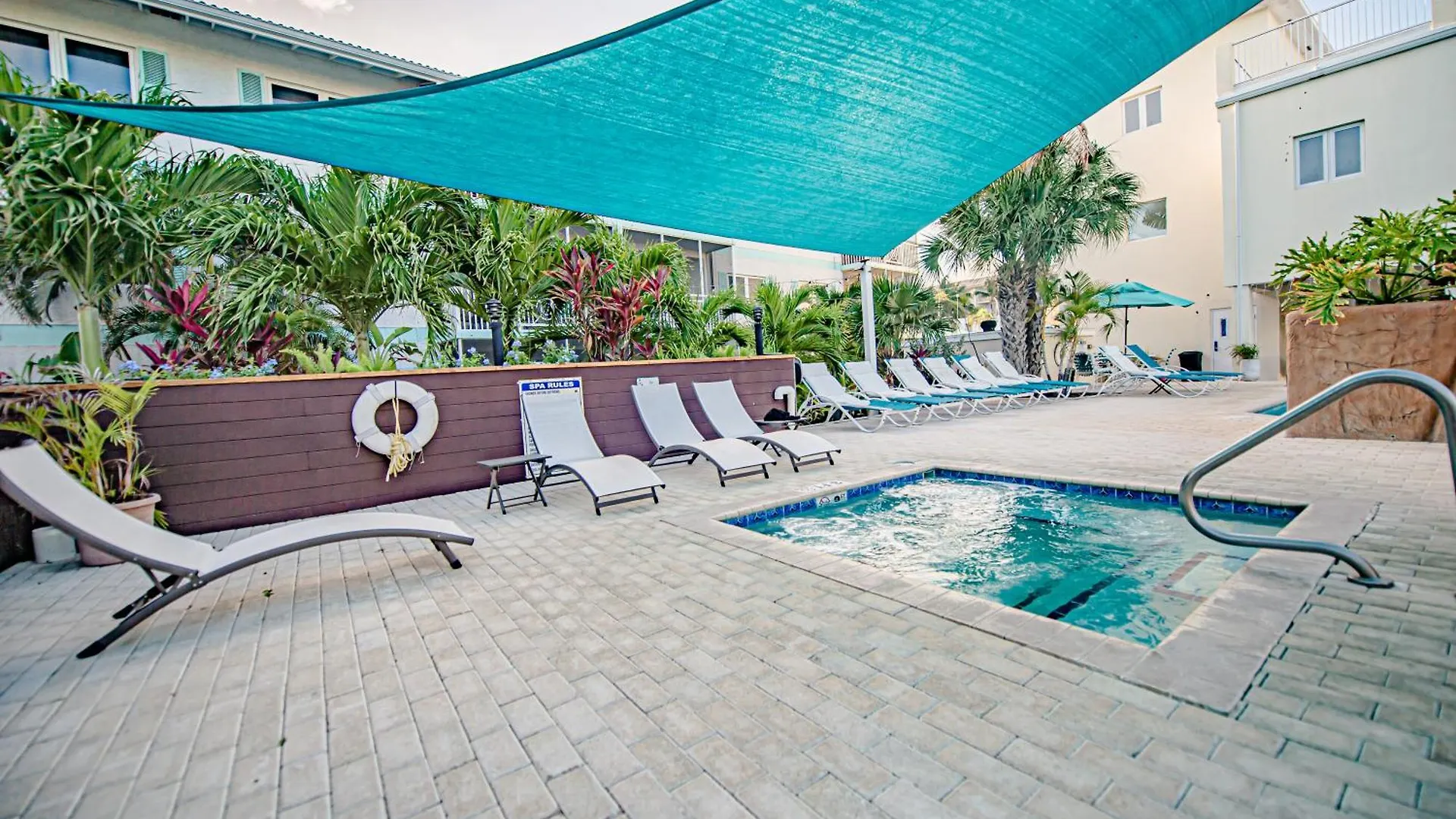 Seven Mile Beach Resort George Town Aparthotel