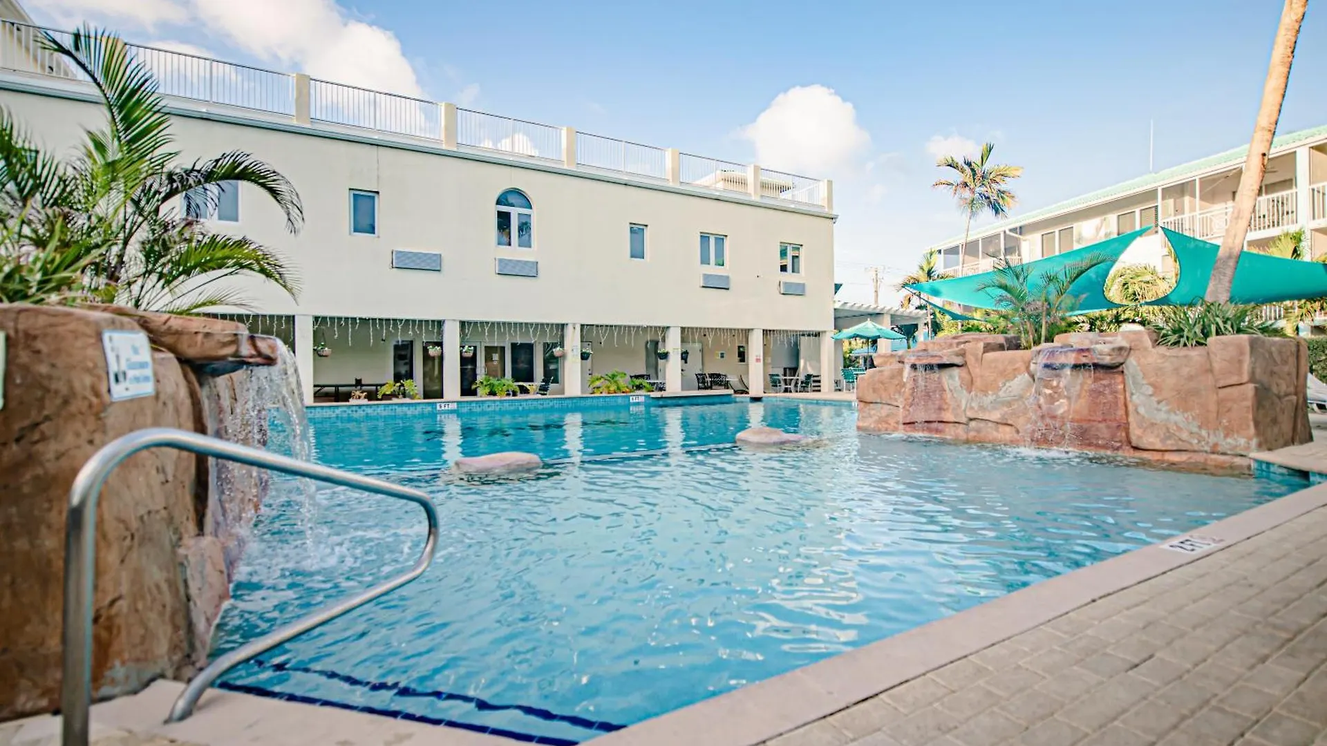 Seven Mile Beach Resort George Town Aparthotel