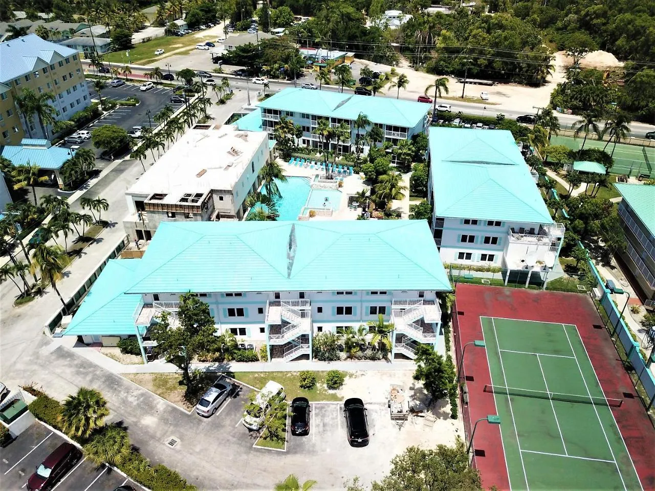 Seven Mile Beach Resort George Town 3*,