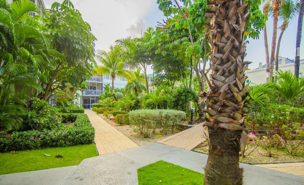 Aparthotel Seven Mile Beach Resort George Town