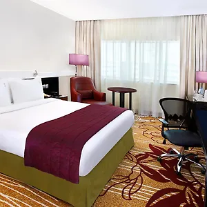 holiday-inn-downtown.sharjah-hotels.com/