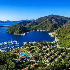 rixos-premium-gocek-suites-villas.aegeanhotels.net/